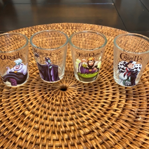Disney Other - Disney villains shot glass set